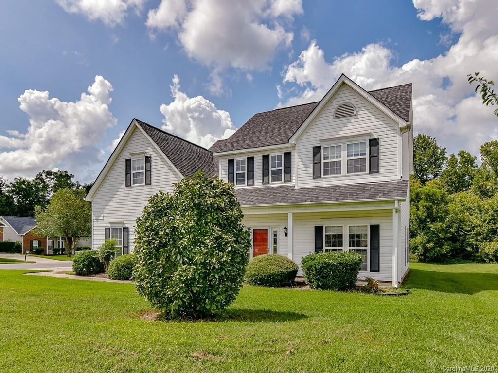 7801 Ebony Road Charlotte, NC 28216 - Photo 2 of 42 Gallery Image 2