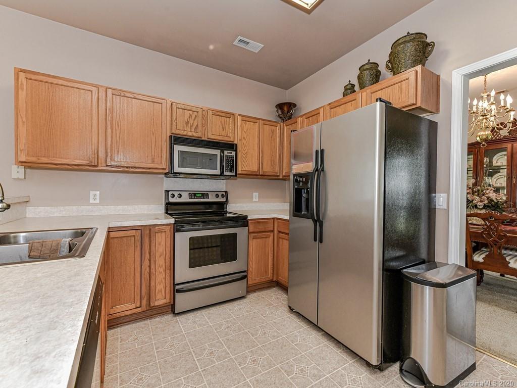 7801 Ebony Road Charlotte, NC 28216 - Photo 12 of 42 Gallery Image 12