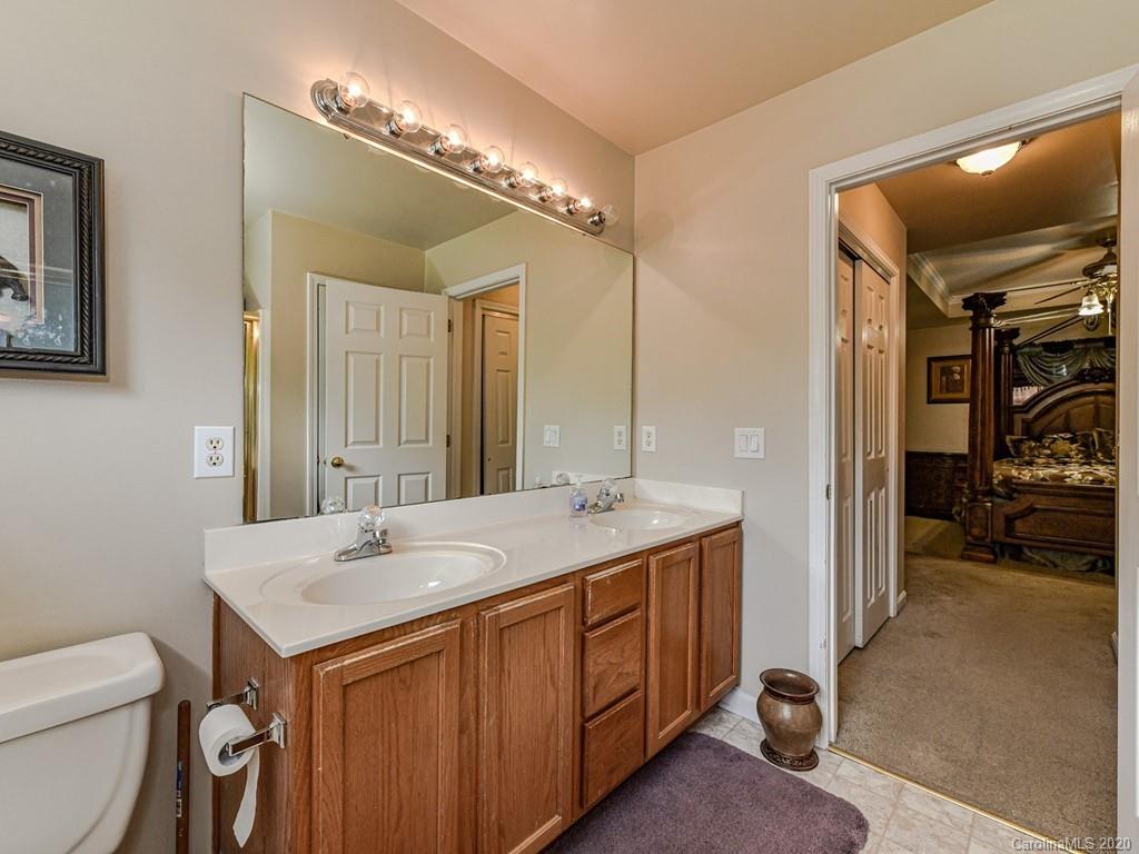 7801 Ebony Road Charlotte, NC 28216 - Photo 26 of 42 Gallery Image 26