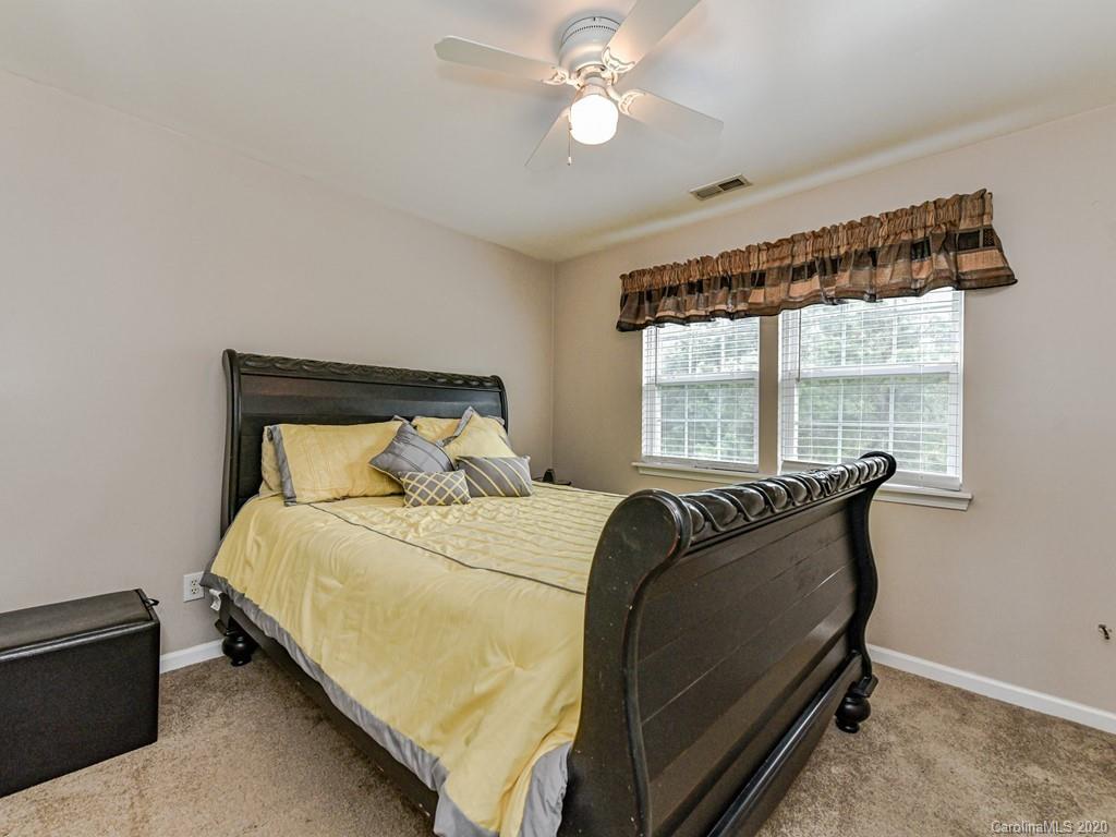 7801 Ebony Road Charlotte, NC 28216 - Photo 30 of 42 Gallery Image 30