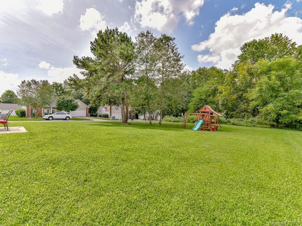 7801 Ebony Road Charlotte, NC 28216 - Photo 40 of 42 Gallery Image 40