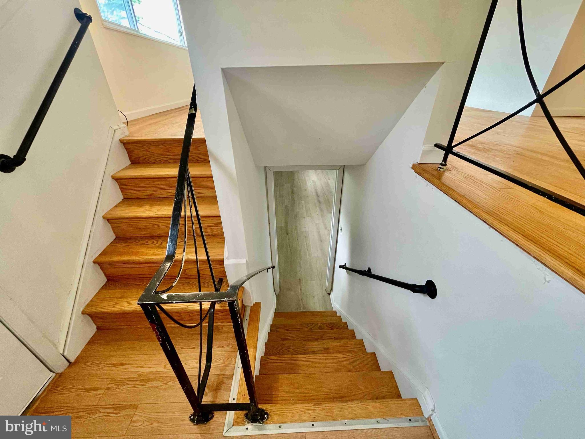 3723 Ralph Road Silver Spring, MD 20906 - Photo 23 of 43 Foyer