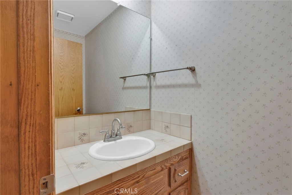 985 Pheasant Road Wrightwood, CA 92397 - Photo 19 of 54