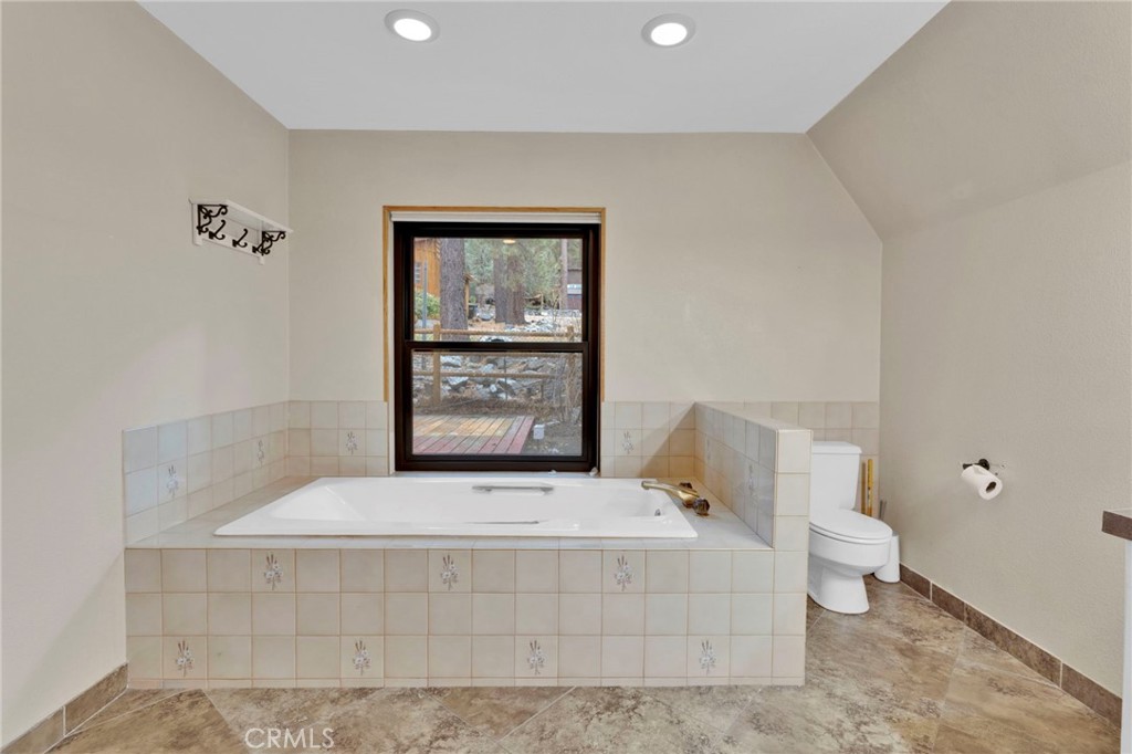 985 Pheasant Road Wrightwood, CA 92397 - Photo 23 of 54