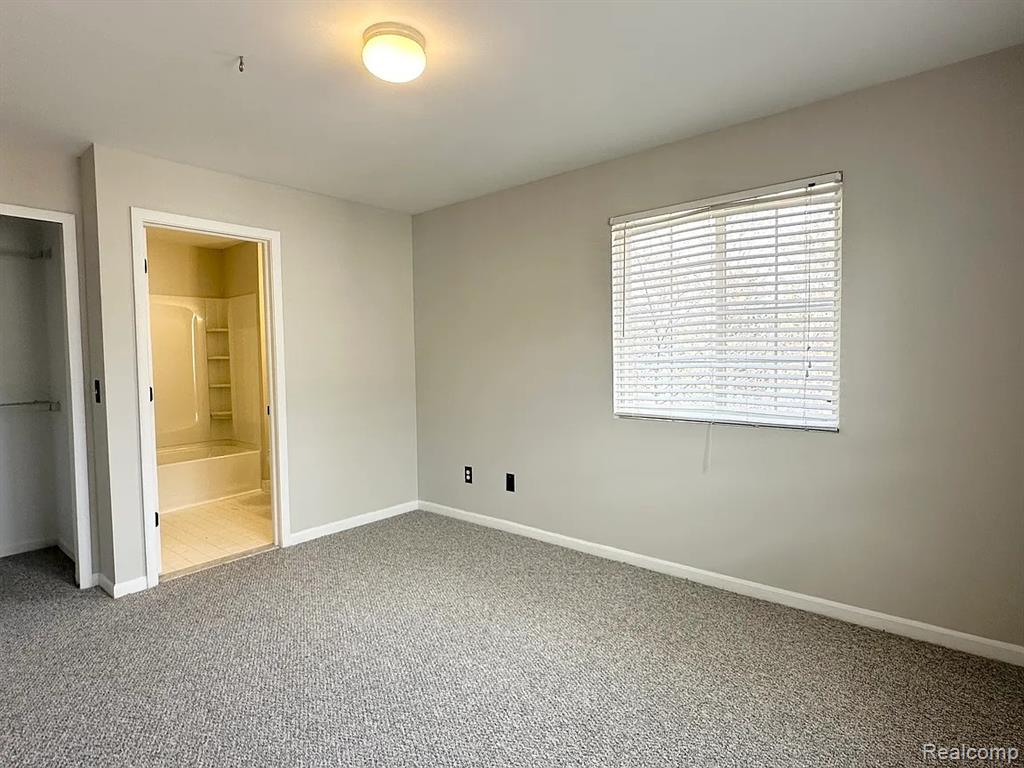 1075 Beaver Run Troy, MI 48083 - Photo 12 of 29