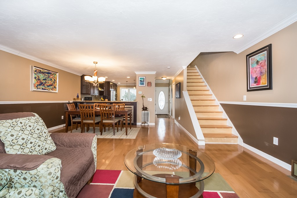79 Pointe Rok Drive, Unit 79 Worcester, MA 01604 - Photo 4 of 30 Gallery Image 4
