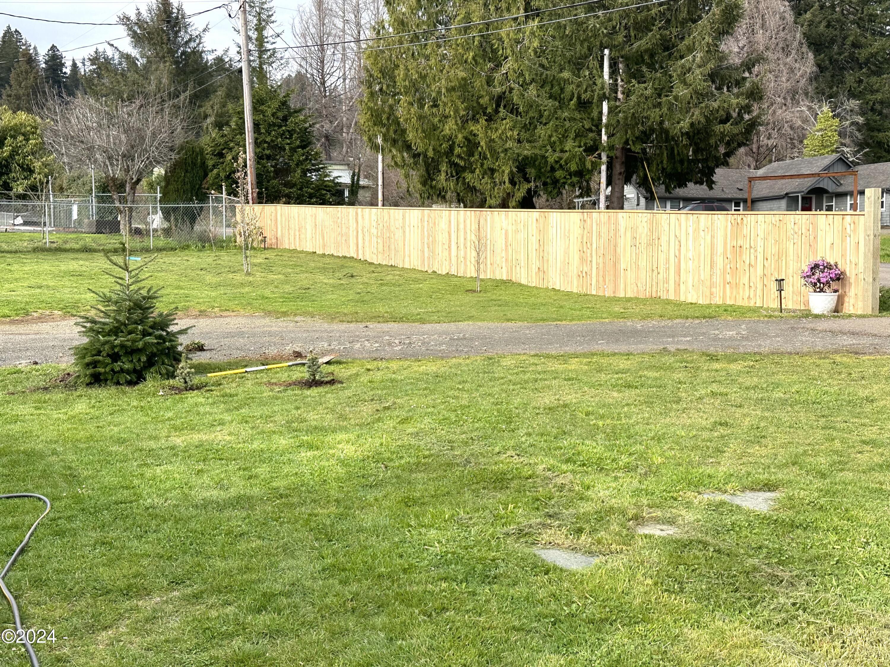 17 North Deer Valley Road Otis, OR 97368 - Photo 31 of 42 fenced yard