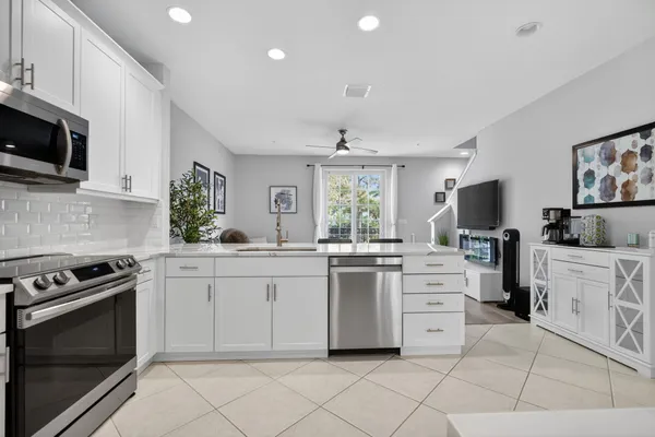 $548,000 | 108 Morning Dew Circle, Jupiter, FL 33458