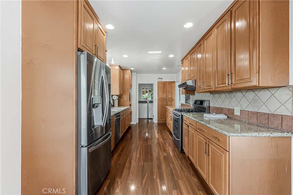 1111 Arbor Dell Road Los Angeles, CA 90041 - Photo 16 of 43