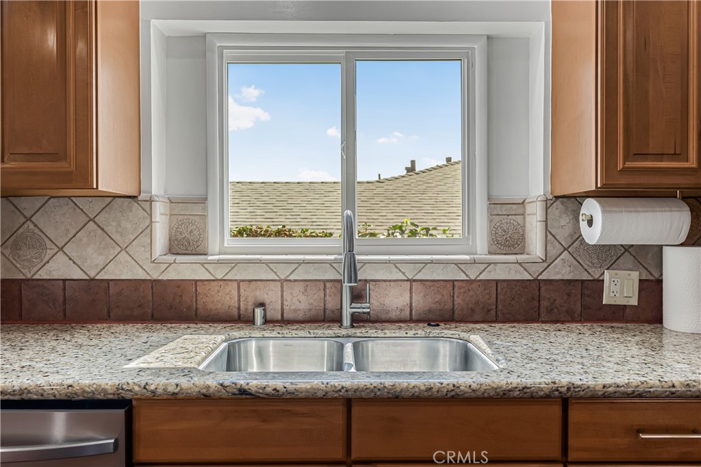 1111 Arbor Dell Road Los Angeles, CA 90041 - Photo 17 of 43