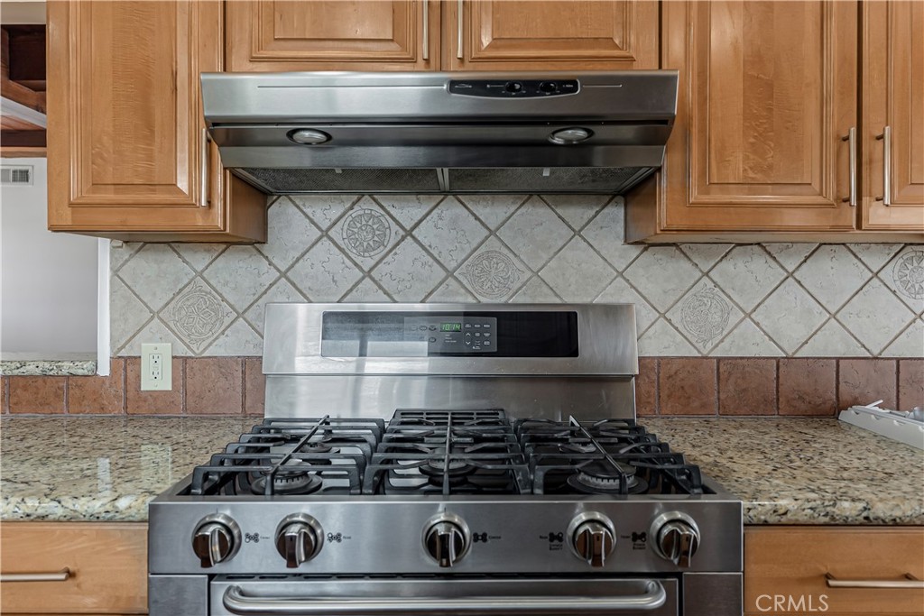 1111 Arbor Dell Road Los Angeles, CA 90041 - Photo 18 of 43