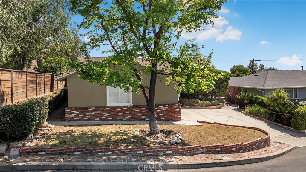 1111 Arbor Dell Road Los Angeles, CA 90041 - Photo 2 of 43