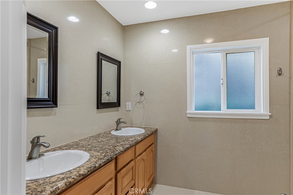 1111 Arbor Dell Road Los Angeles, CA 90041 - Photo 27 of 43