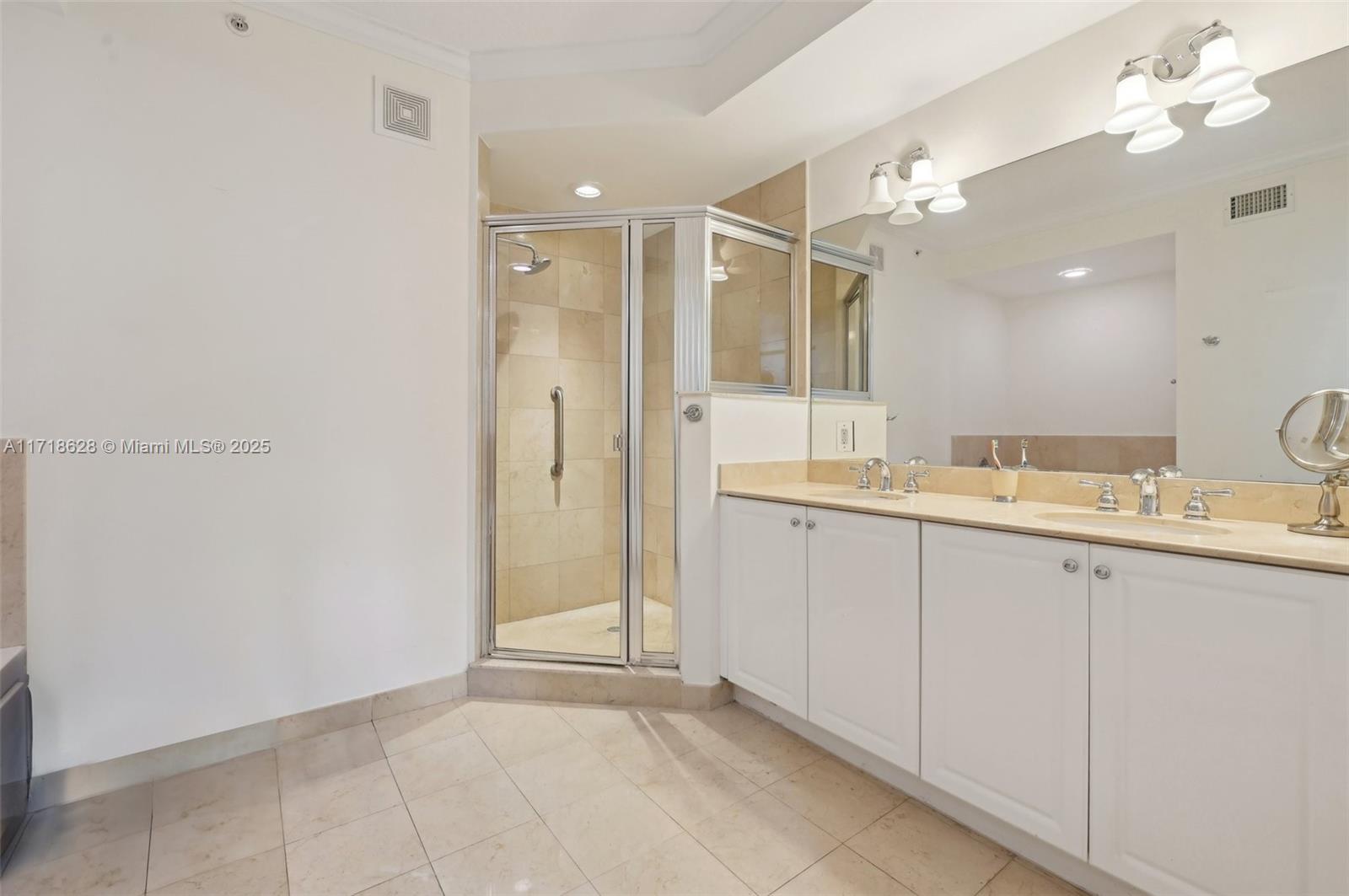 7530 Southwest 102nd Street, Unit 303 Pinecrest, FL 33156 - Photo 23 of 47