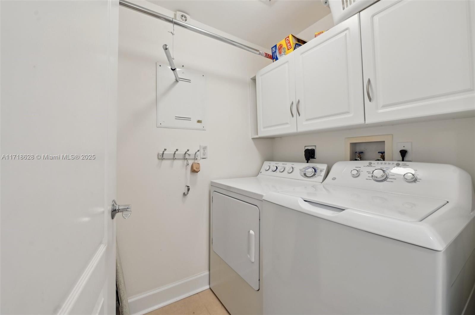 7530 Southwest 102nd Street, Unit 303 Pinecrest, FL 33156 - Photo 26 of 47