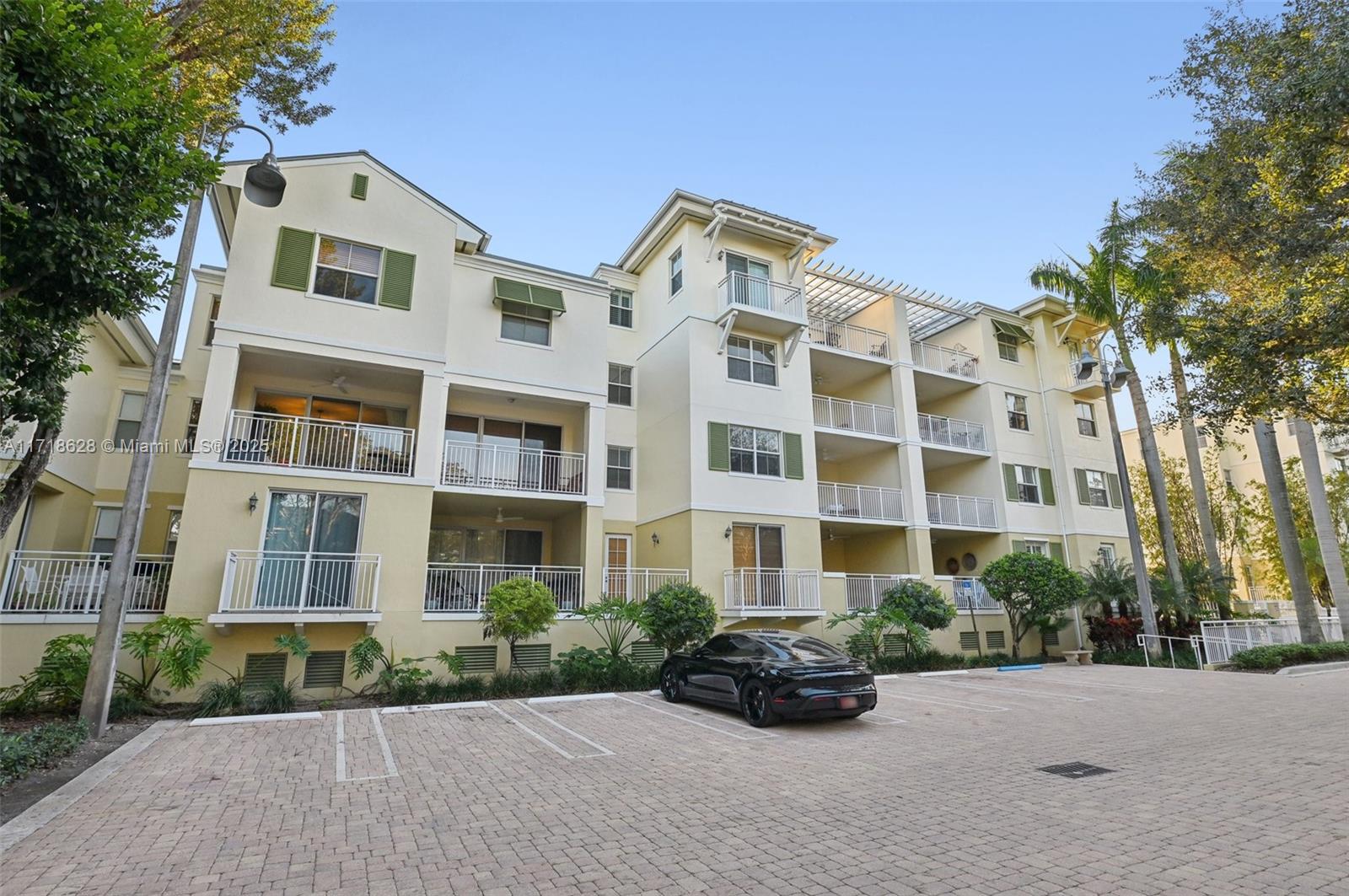 7530 Southwest 102nd Street, Unit 303 Pinecrest, FL 33156 - Photo 32 of 47