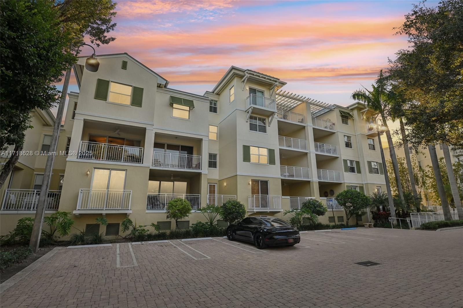 7530 Southwest 102nd Street, Unit 303 Pinecrest, FL 33156 - Photo 40 of 47