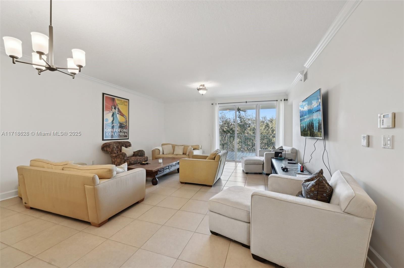 7530 Southwest 102nd Street, Unit 303 Pinecrest, FL 33156 - Photo 5 of 47