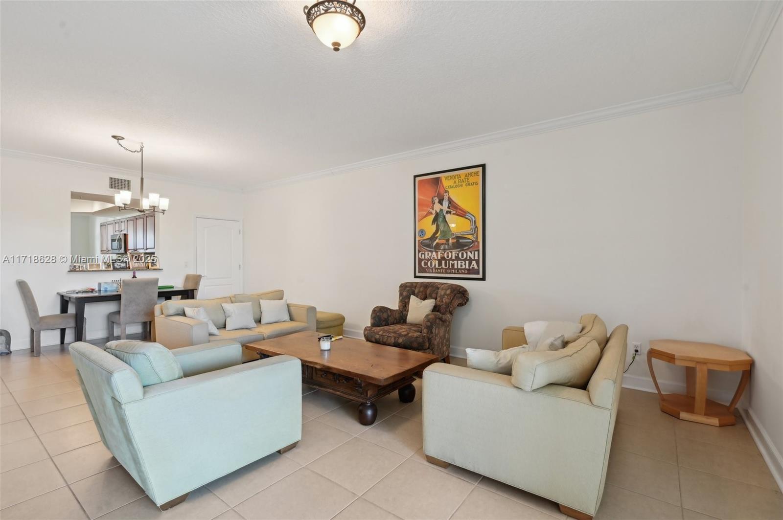 7530 Southwest 102nd Street, Unit 303 Pinecrest, FL 33156 - Photo 7 of 47
