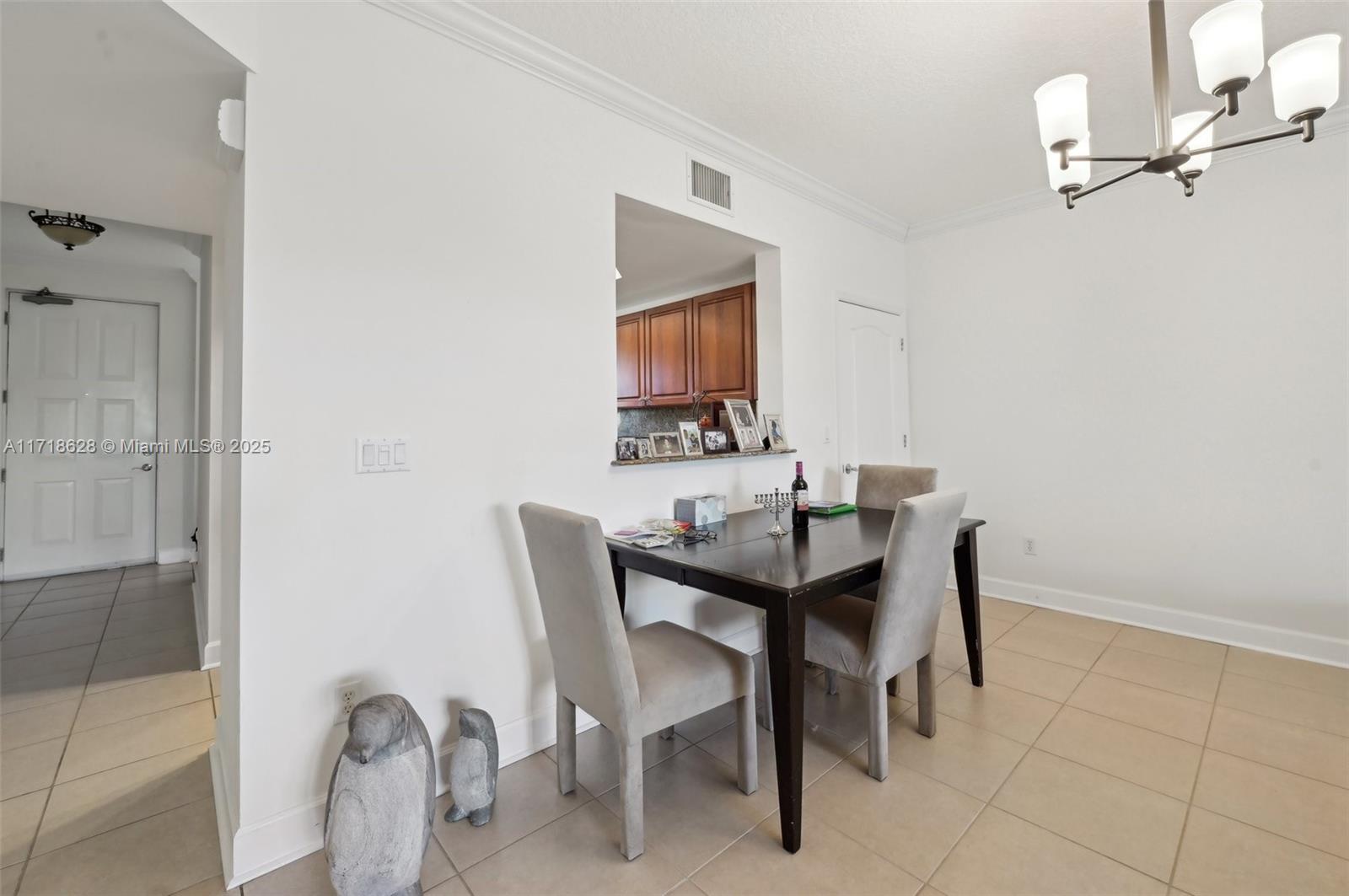 7530 Southwest 102nd Street, Unit 303 Pinecrest, FL 33156 - Photo 8 of 47