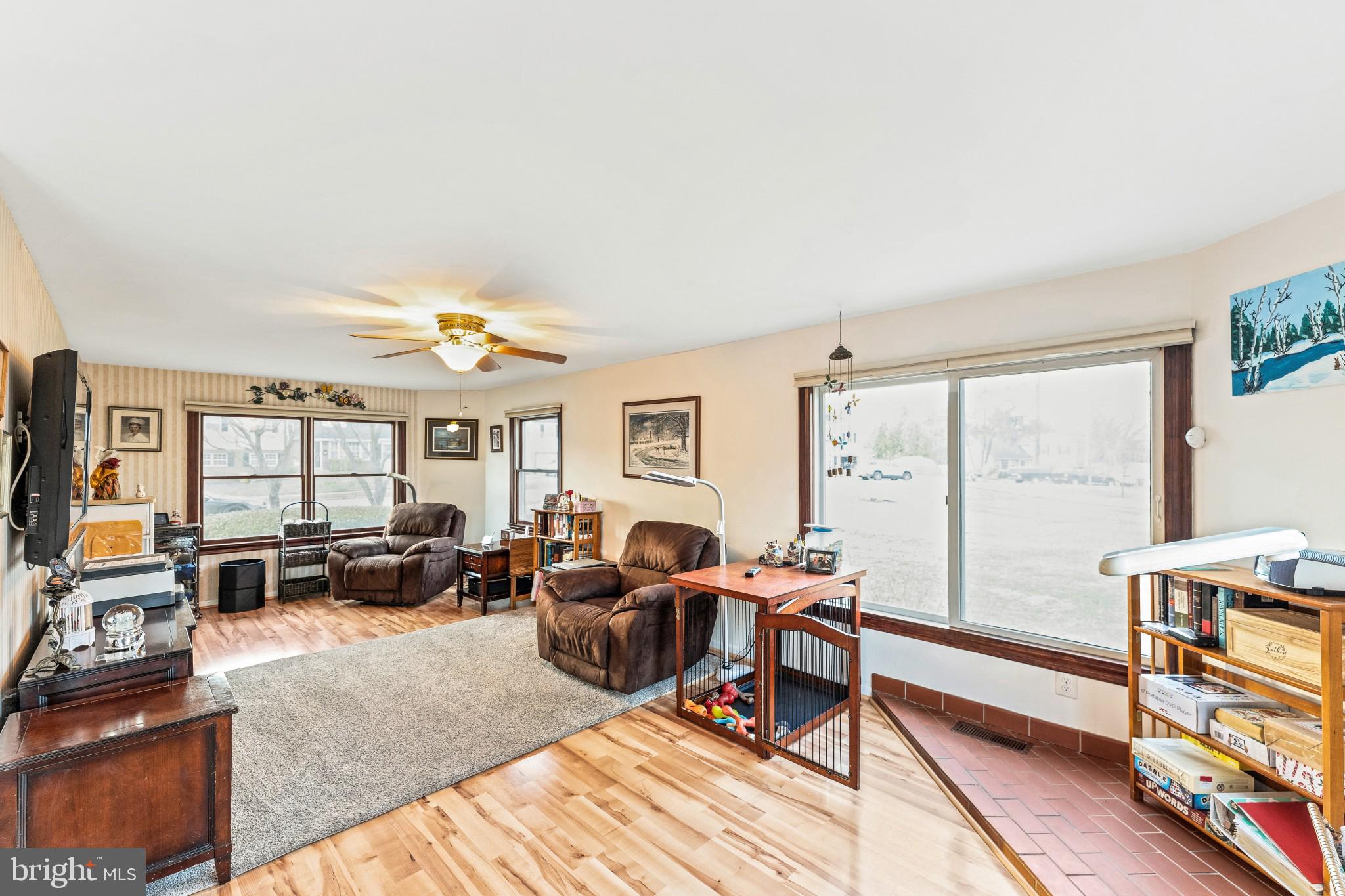 1602 Buttonwood Road Flourtown, PA 19031 - Photo 12 of 30 Family Room
