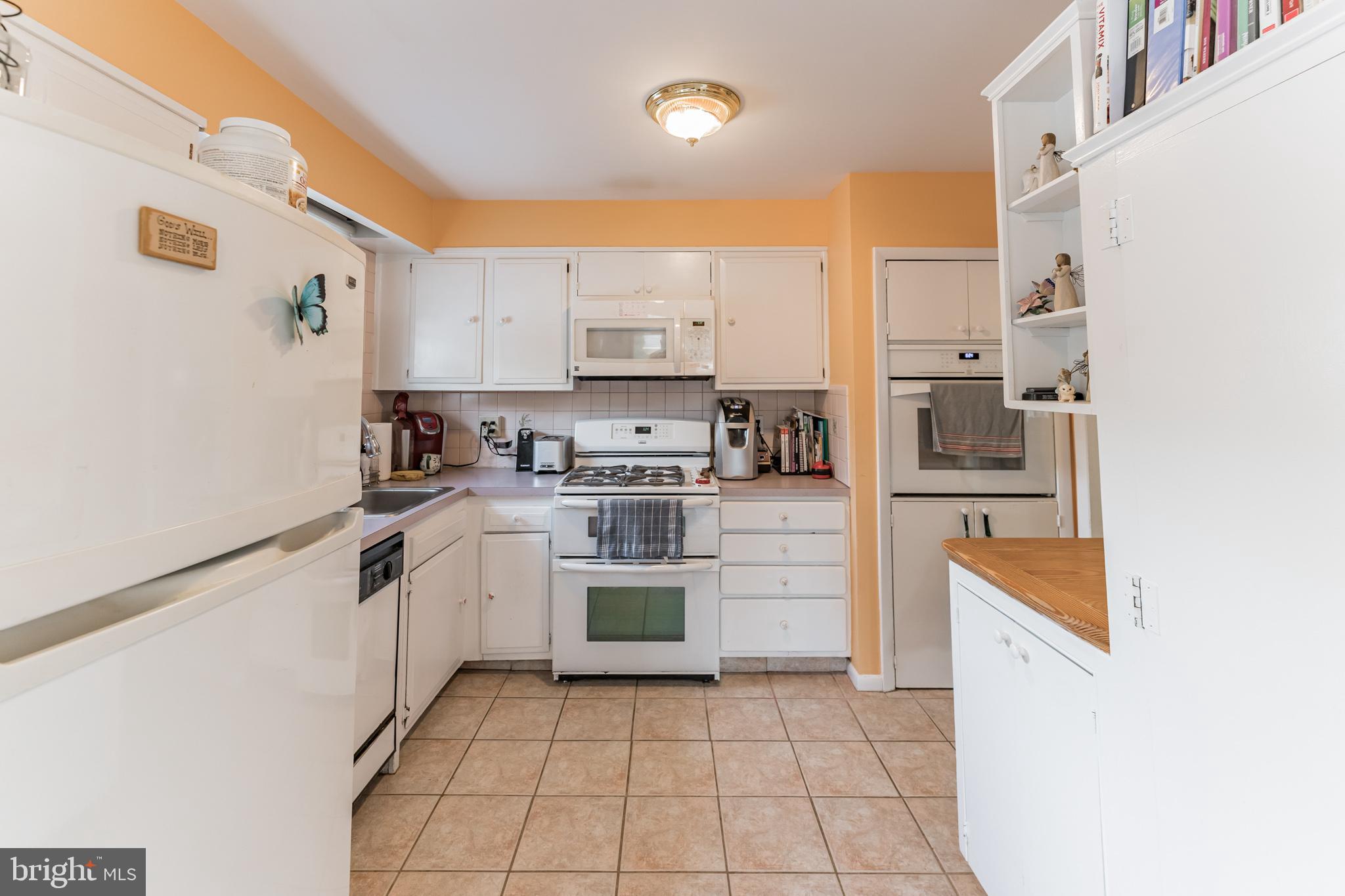 1602 Buttonwood Road Flourtown, PA 19031 - Photo 7 of 30