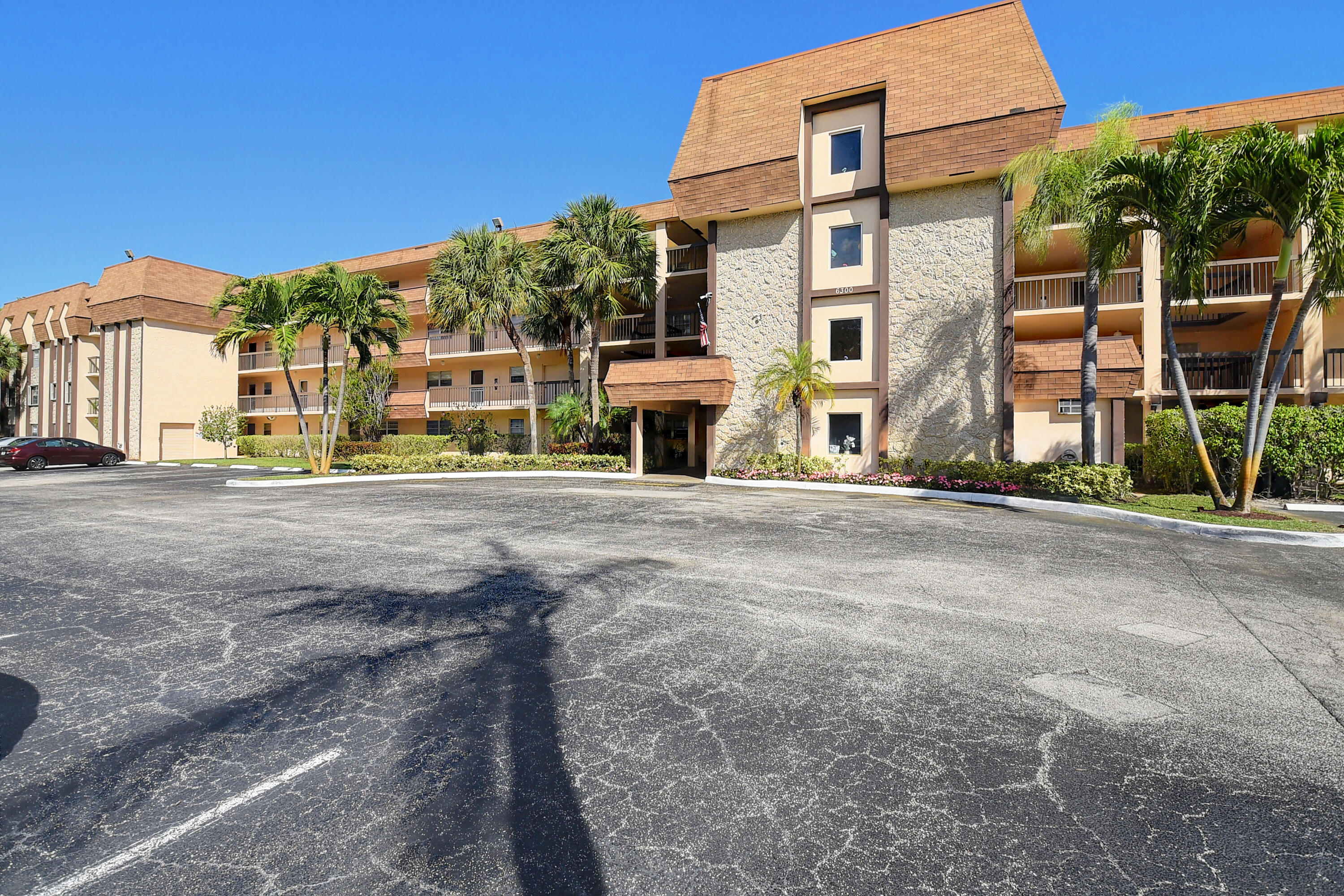 6300 Northwest 2nd Avenue, Unit 403 Boca Raton, FL 33487 - Photo 1 of 37 03_dsc_5410_1_2_3_4