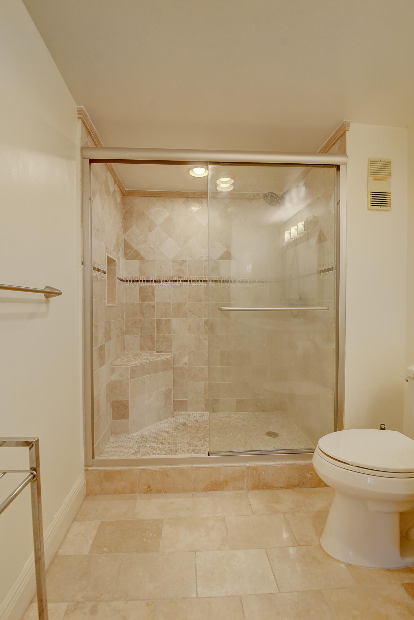 6300 Northwest 2nd Avenue, Unit 403 Boca Raton, FL 33487 - Photo 24 of 37 29_dsc_5565_6_7_8_9
