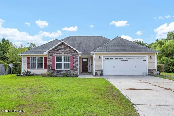 $2,100 | 202 Marsh Haven Drive, Sneads Ferry, NC 28460