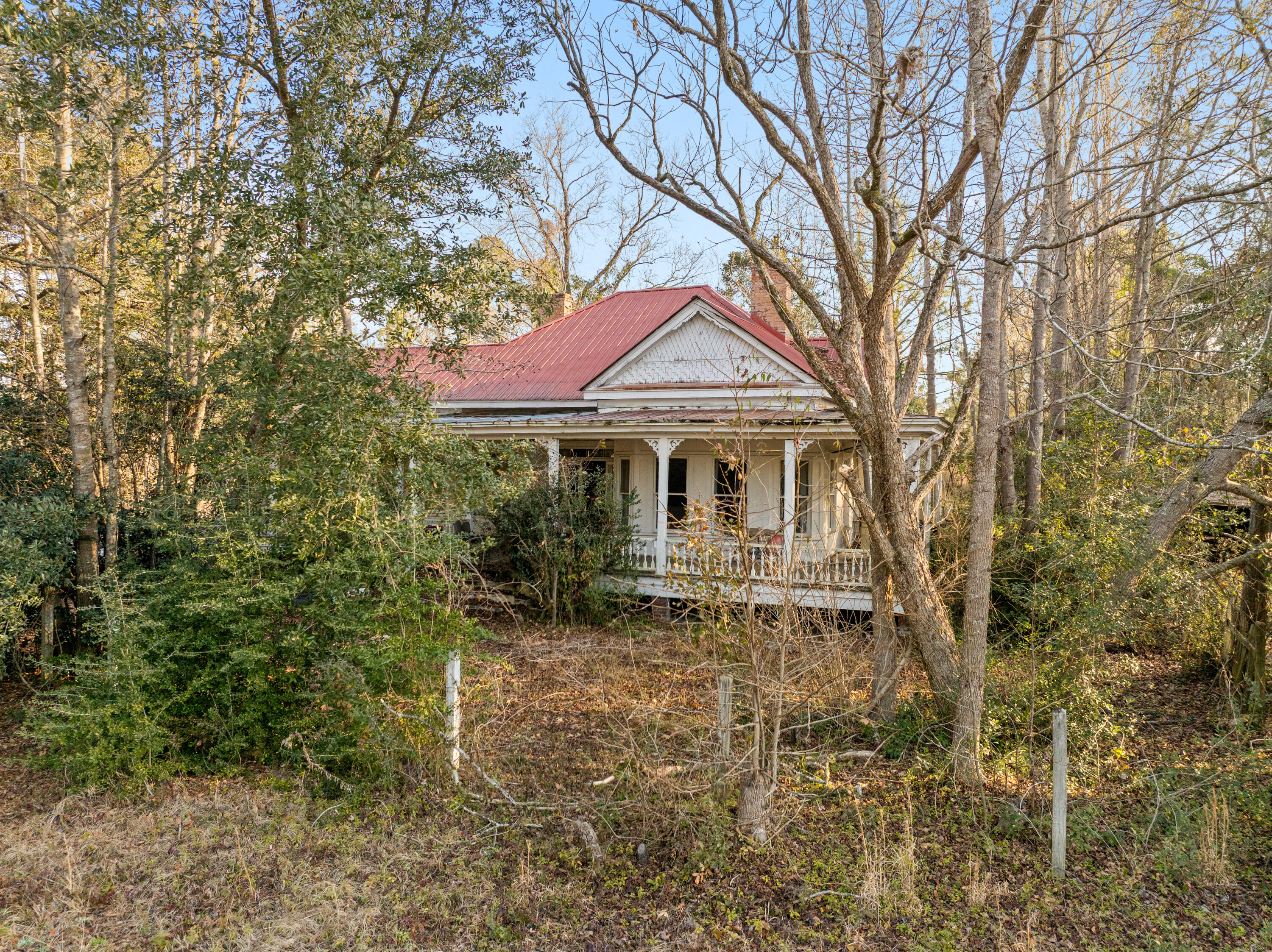 14048 Round O Road Cottageville, SC 29435 - Photo 6 of 15 14048RoundO.NicoleBurbgePhoto-8