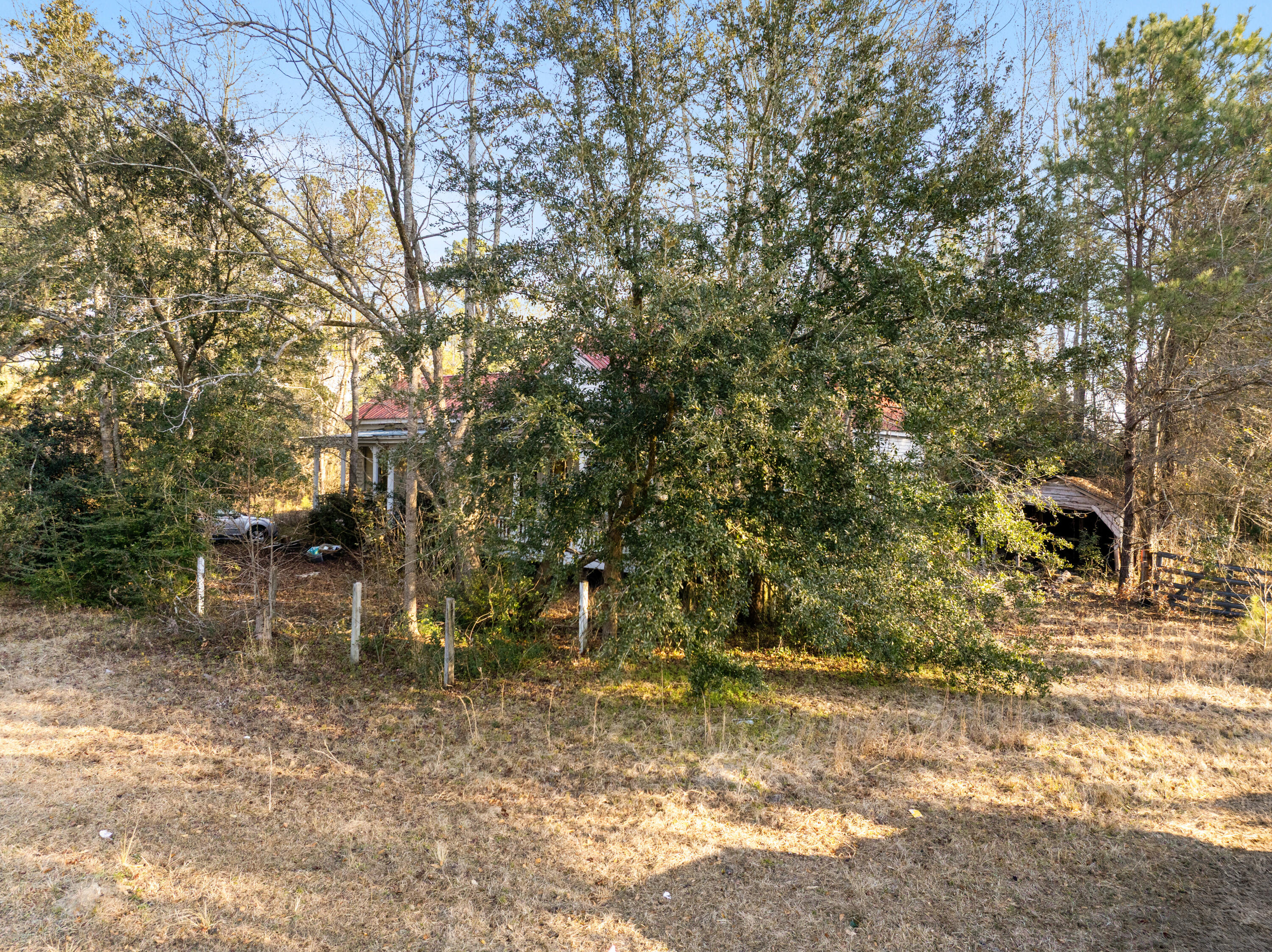 14048 Round O Road Cottageville, SC 29435 - Photo 7 of 15 14048RoundO.NicoleBurbgePhoto-6
