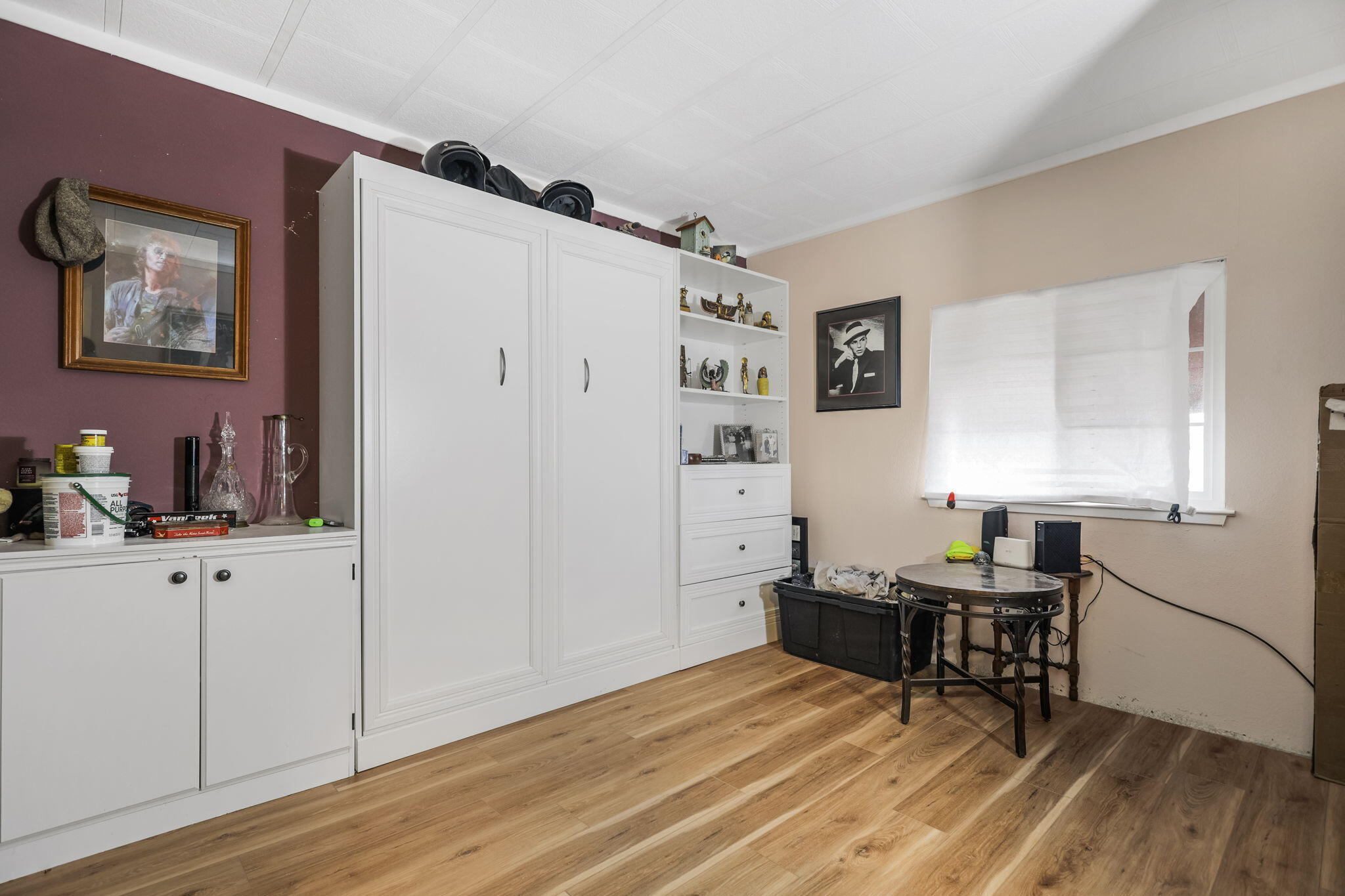 1077 Eagle Nest Road Redding, CA 96003 - Photo 23 of 35 Bedroom 3