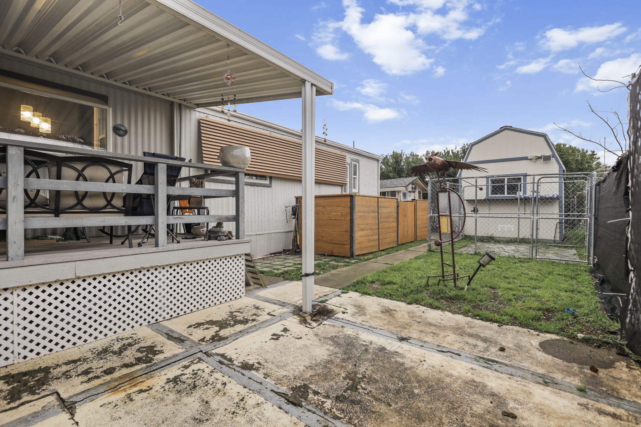 1077 Eagle Nest Road Redding, CA 96003 - Photo 27 of 35 5-web-or-mls-LZ0A0044 (1)