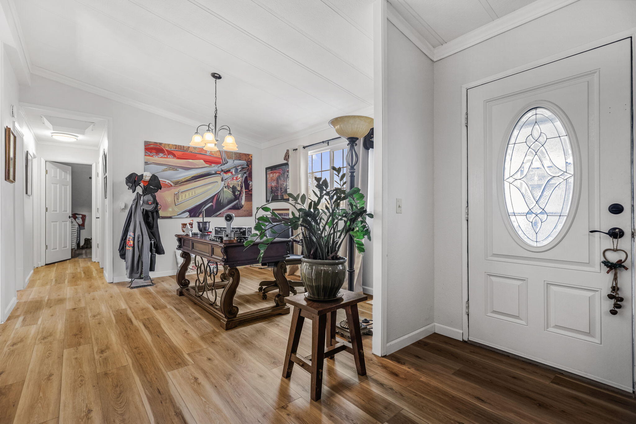 1077 Eagle Nest Road Redding, CA 96003 - Photo 3 of 35 23-web-or-mls-LZ0A0205 (1)