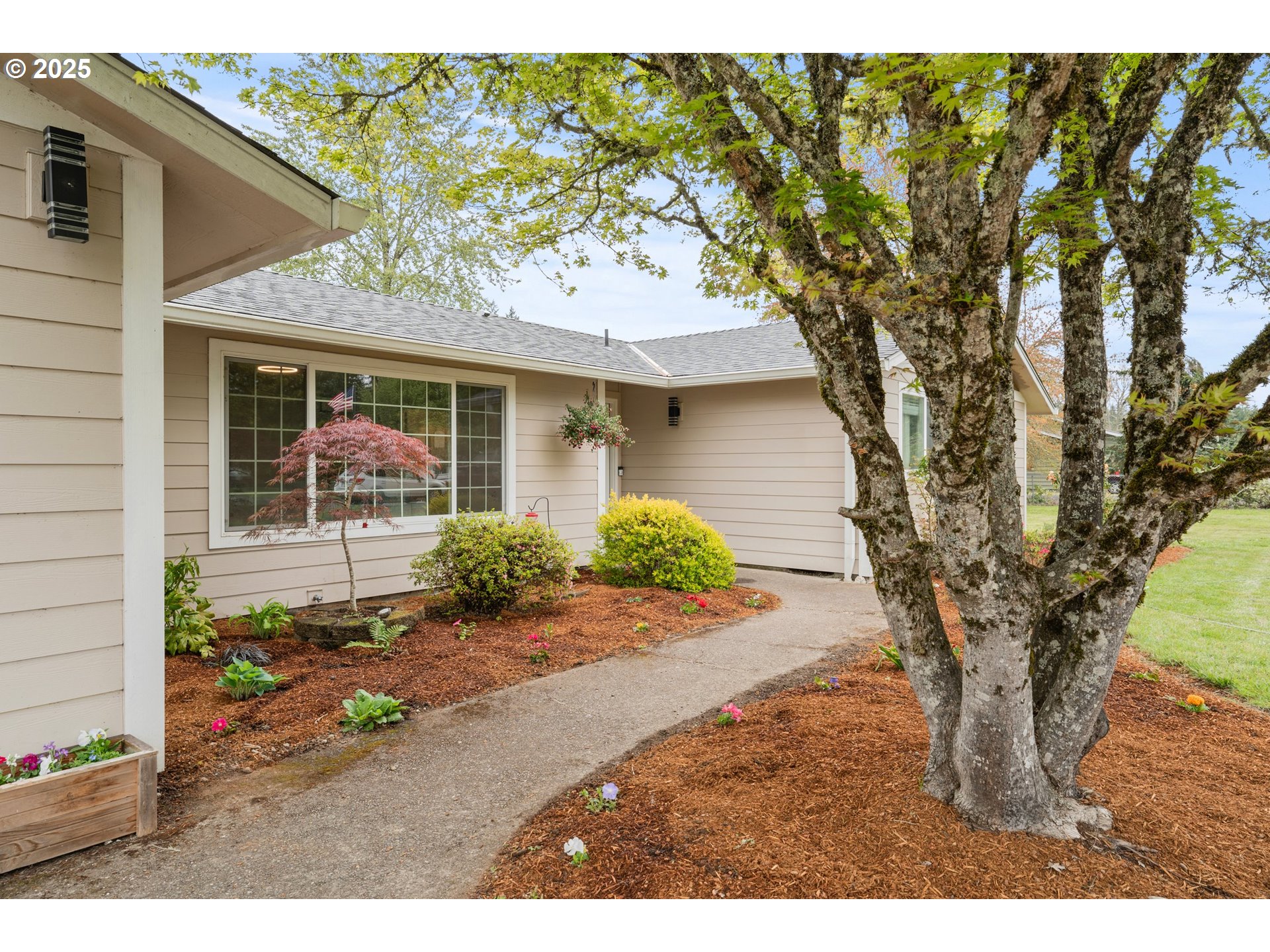 30434 Santiam River Road Lebanon, OR 97355 - Photo 15 of 42