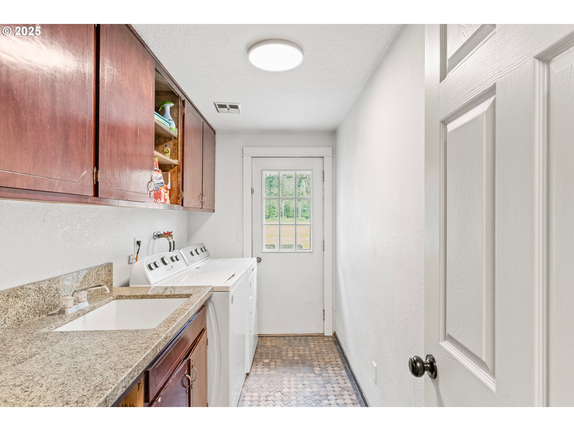 30434 Santiam River Road Lebanon, OR 97355 - Photo 39 of 42