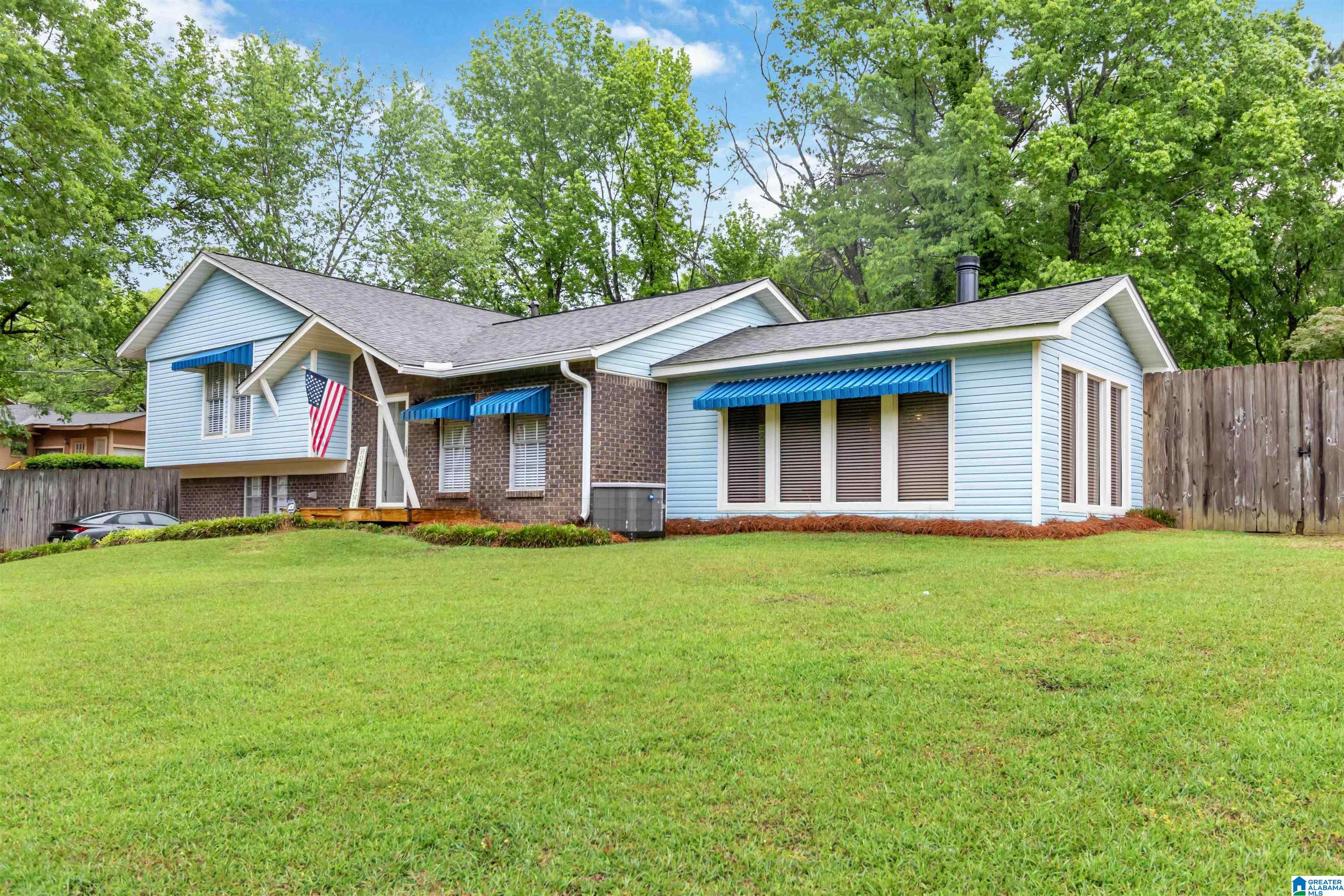 704 Hillcrest Road Adamsville, AL 35005 - Photo 2 of 30