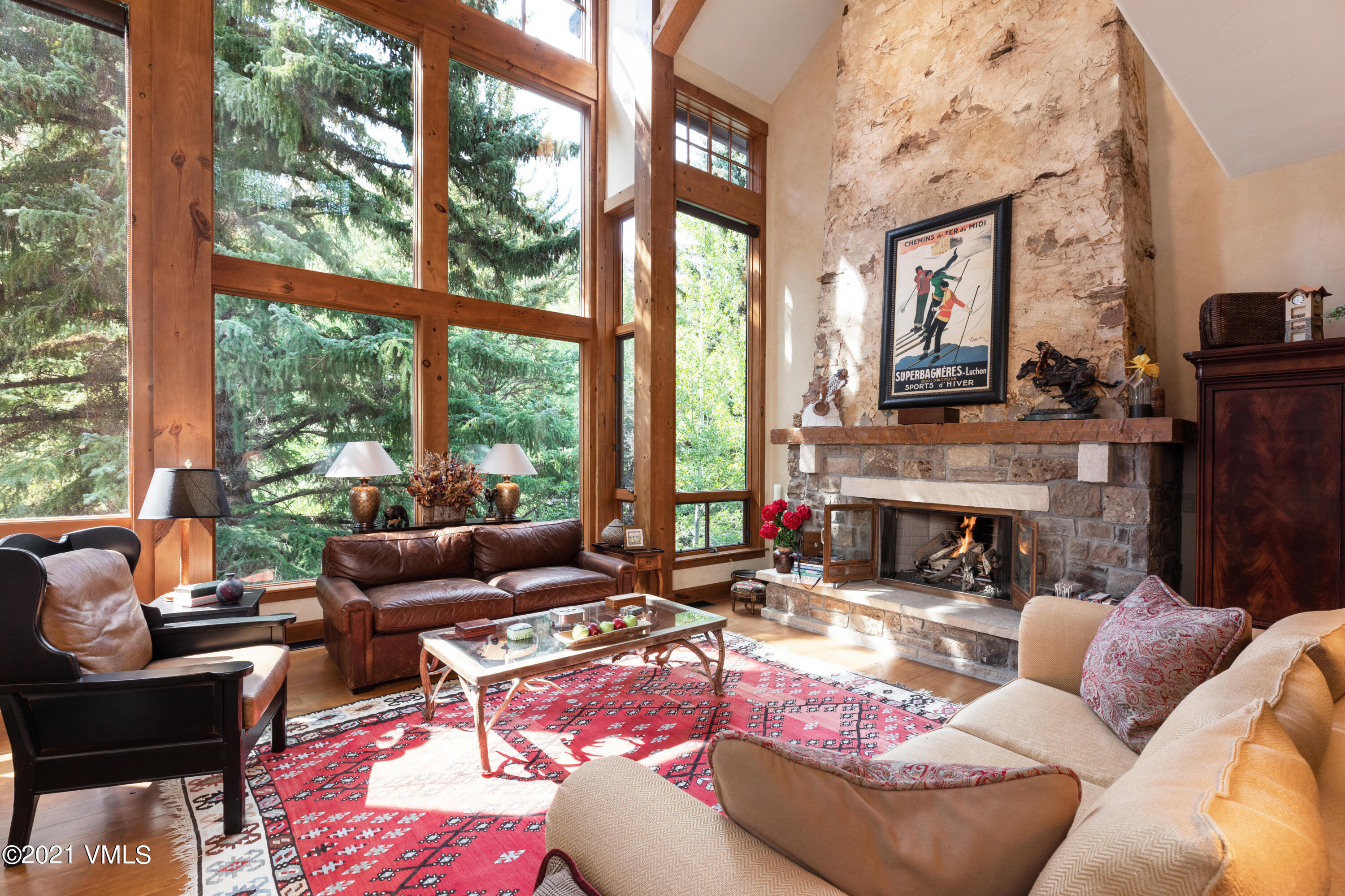 414 Cresta Road Edwards, CO 81632 - Photo 1 of 8 414_cresta_interior_living