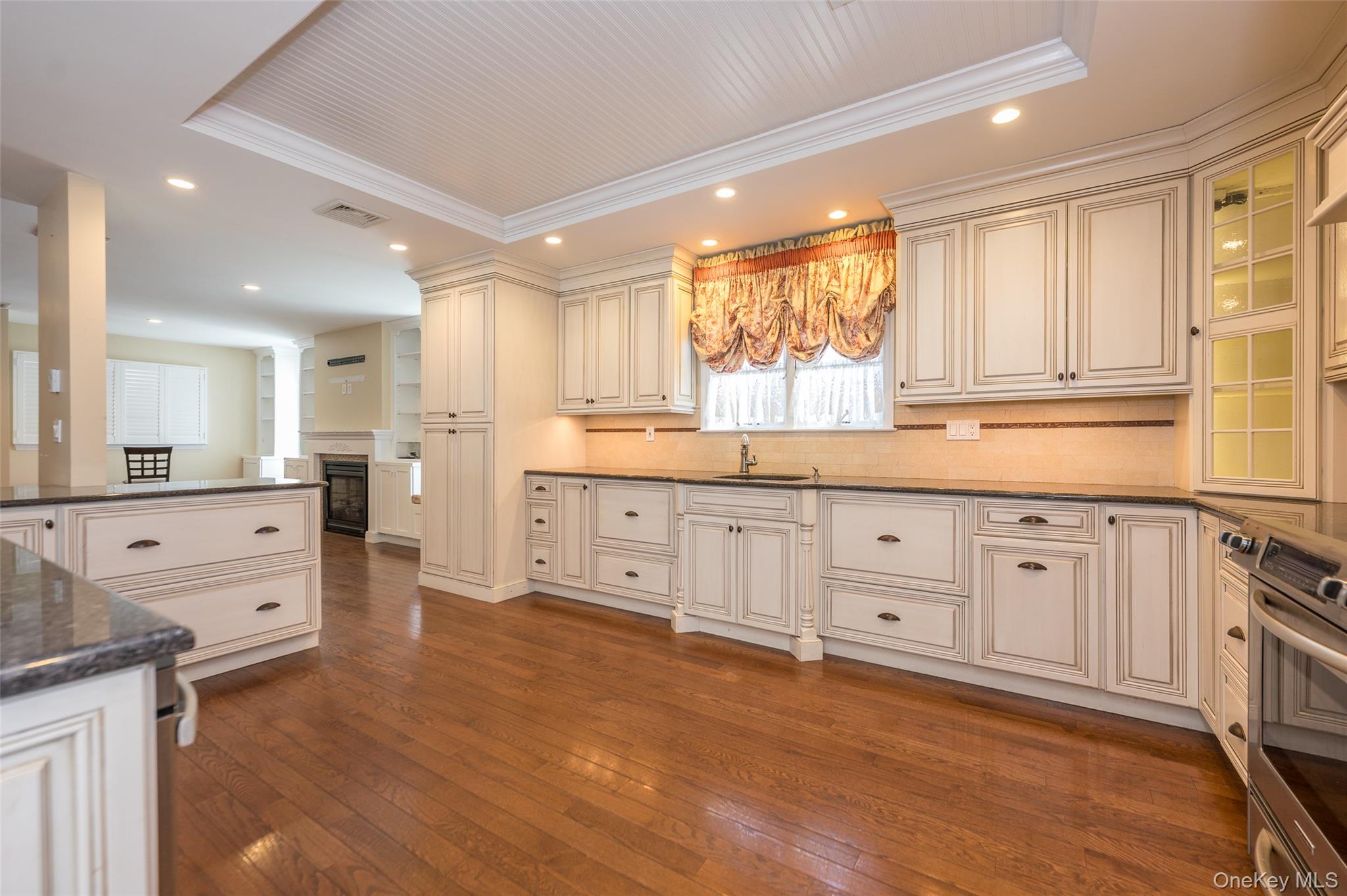 2854 Clarendon Road Oceanside, NY 11572 - Photo 11 of 37