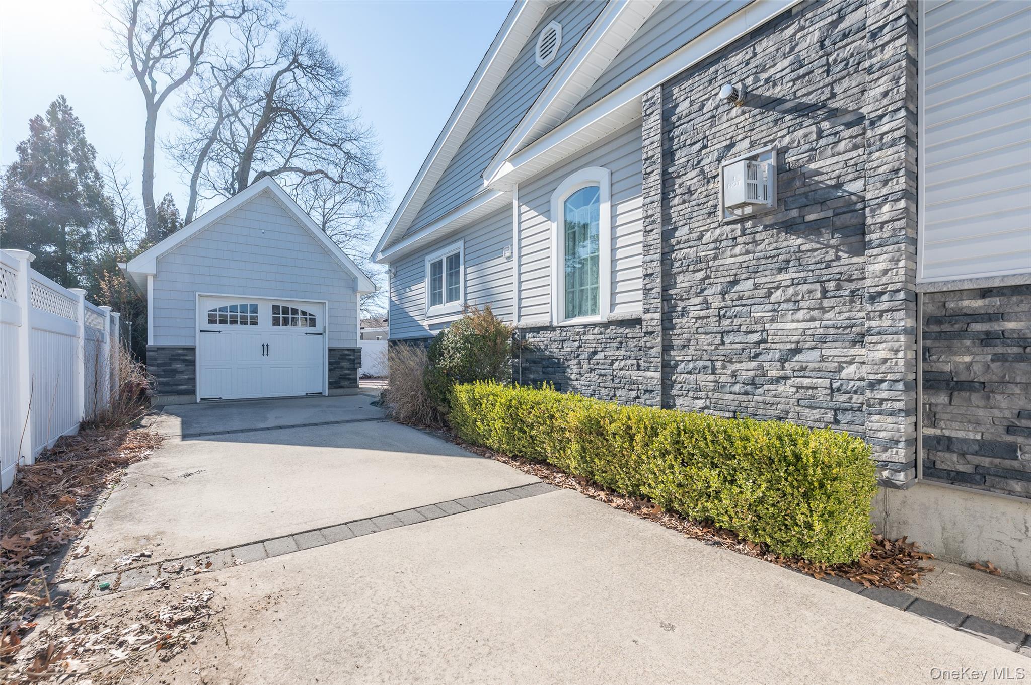 2854 Clarendon Road Oceanside, NY 11572 - Photo 34 of 37