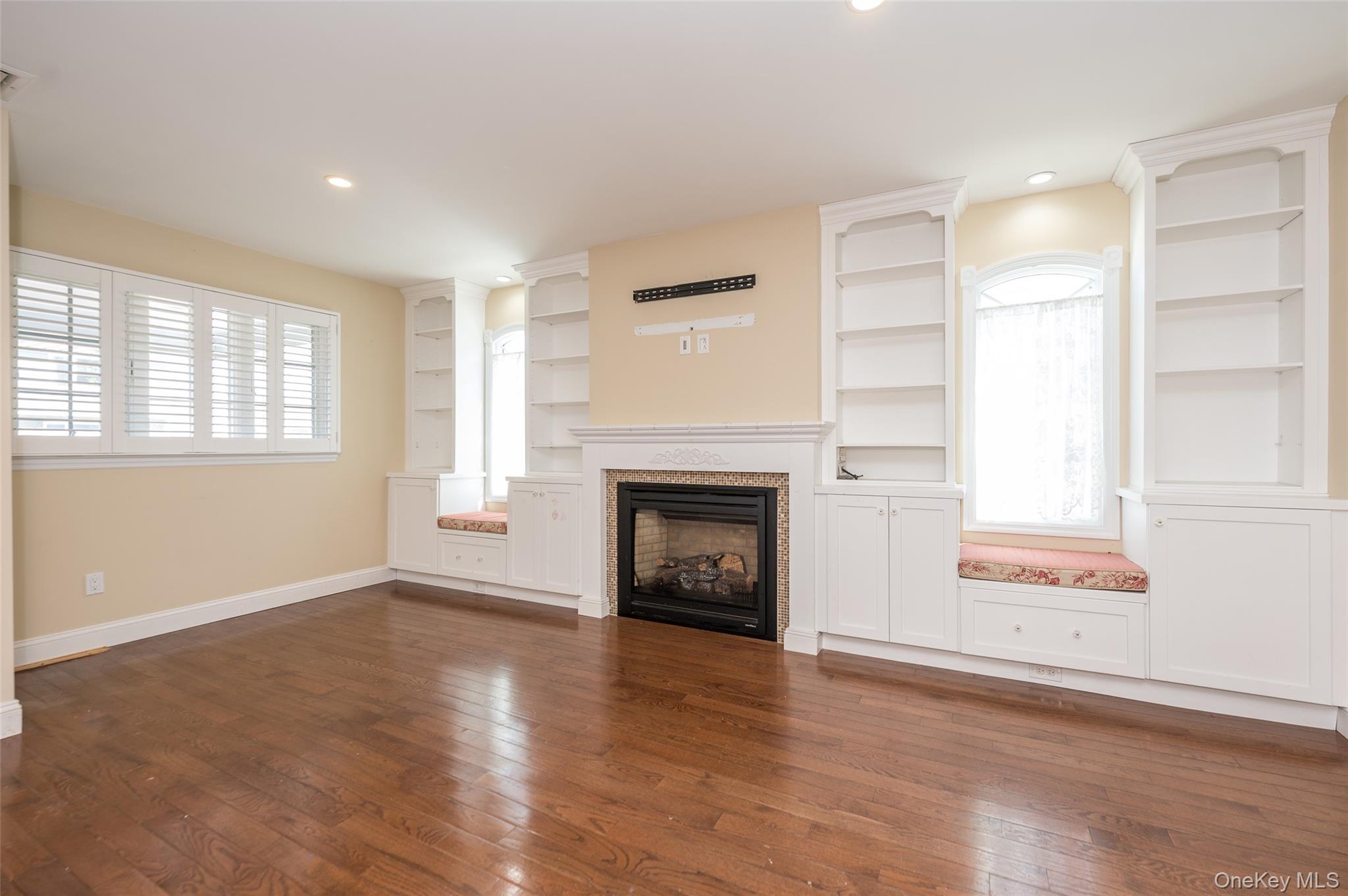 2854 Clarendon Road Oceanside, NY 11572 - Photo 5 of 37