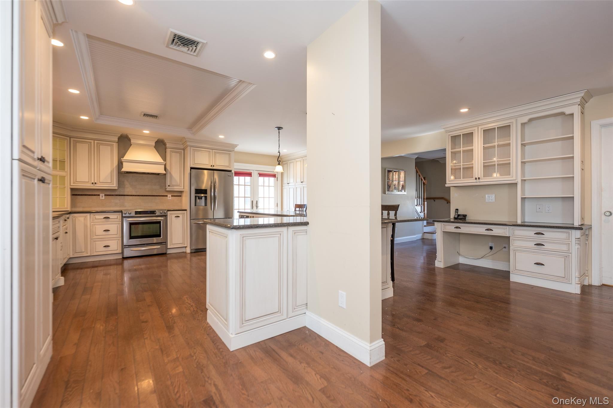 2854 Clarendon Road Oceanside, NY 11572 - Photo 9 of 37