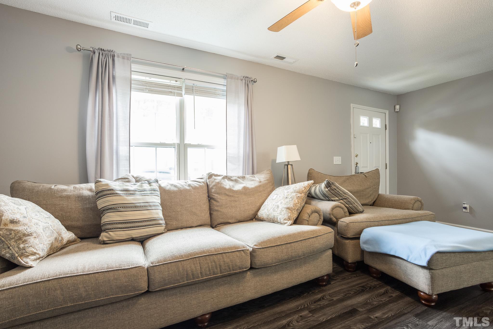 5637 Fieldcross Court Raleigh, NC 27610 - Photo 6 of 29 Gallery Image 6