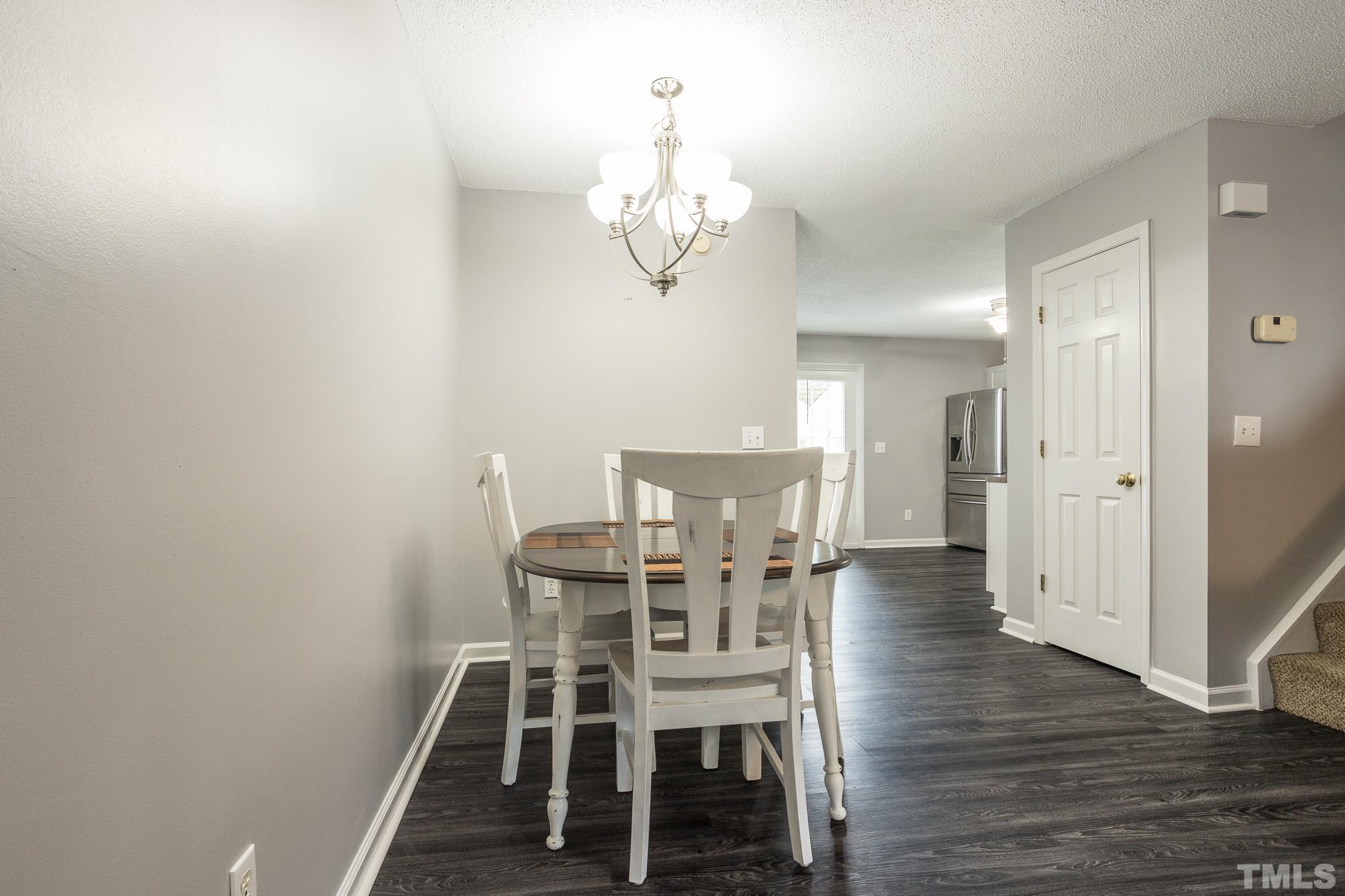 5637 Fieldcross Court Raleigh, NC 27610 - Photo 9 of 29 Gallery Image 9