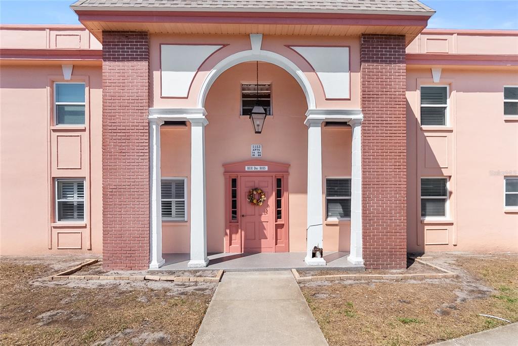 1153 Rue Des Rois, Unit 1A South Pasadena, FL 33707 - Photo 3 of 32