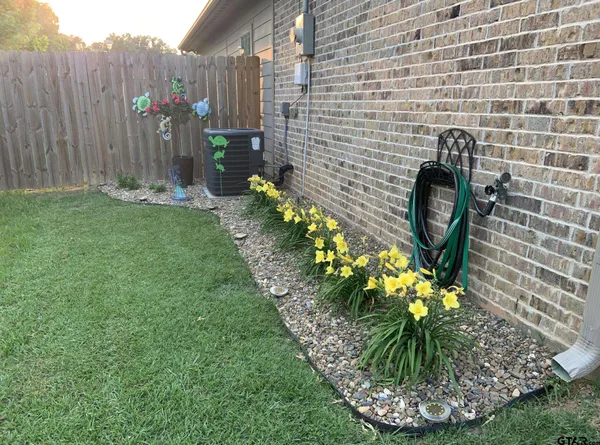 $255,000 | 168 Tupelo Street, Pittsburg, TX 75686
