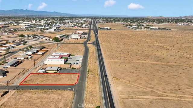 $69,900 | 22869 Us Highway, Apple Valley, CA 92307