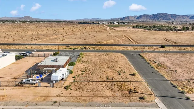 $69,900 | 22869 Us Highway, Apple Valley, CA 92307