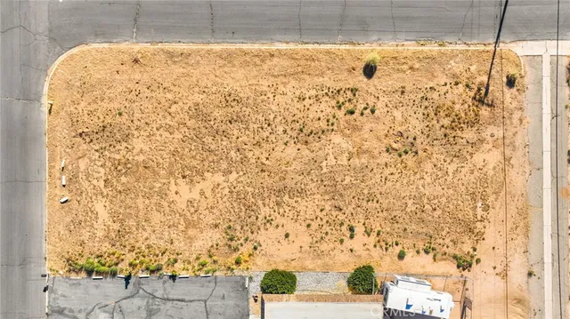 $69,900 | 22869 Us Highway, Apple Valley, CA 92307