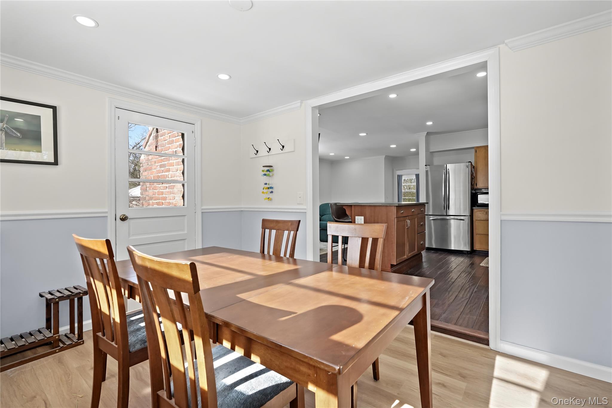 37 Ridgeland Road South Salem, NY 10590 - Photo 10 of 22 Dining room with door to deck